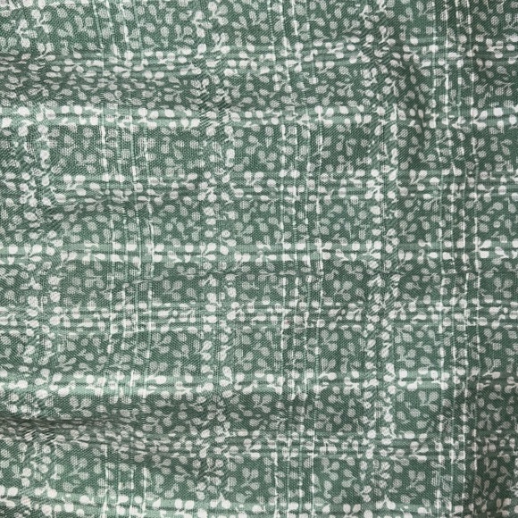 Abercrombie Kids Green Guazy High Neck Tank 15/16 - Picture 2 of 4